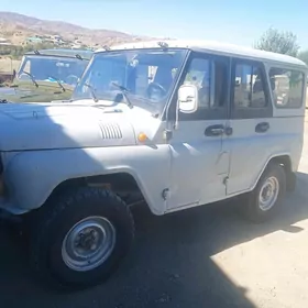UAZ 469 2005