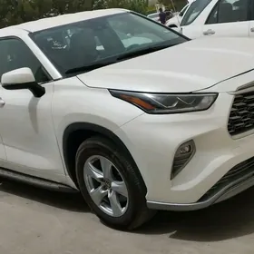 Toyota Highlander 2022