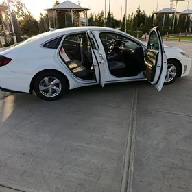 Hyundai Sonata 2021