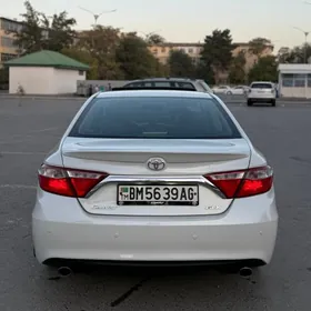 Toyota Camry 2015