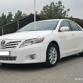 Toyota Camry 2011