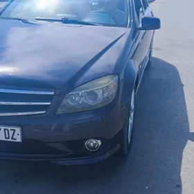 Mercedes-Benz C350 2009