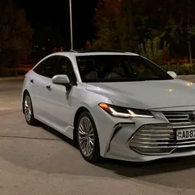 Toyota Avalon 2019