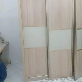 mebel şkaf