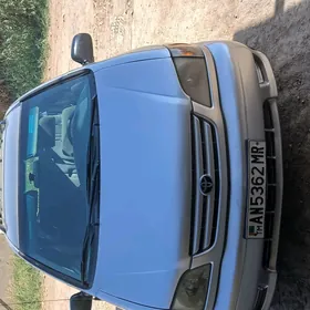Toyota Sienna 2001