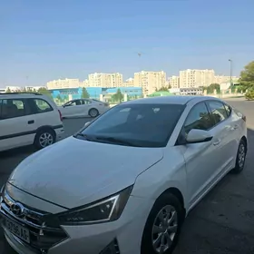 Hyundai Elantra 2019