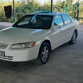 Toyota Camry 1997