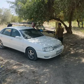 Toyota Avalon 1999