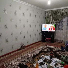 11 мкр 4/2 этаж 2 ком