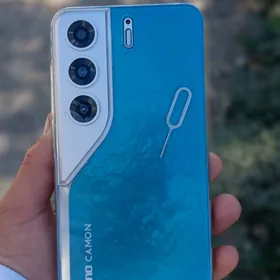 TECNO cammon 40 pro