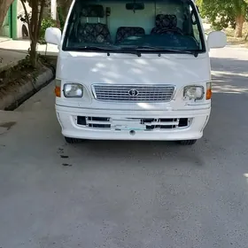 Toyota Hiace 2000