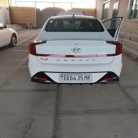 Hyundai Sonata 2021