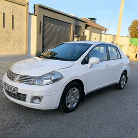 Nissan Versa 2010