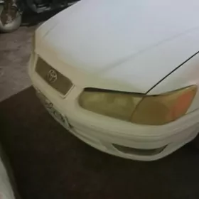 Toyota Corona 1998