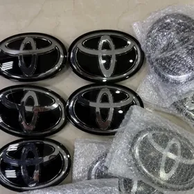 Toyota znaçok