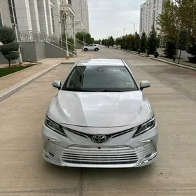 Toyota Camry 2022