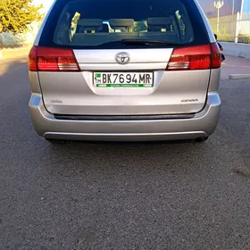 Toyota Sienna 2004