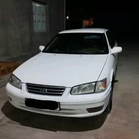Toyota Camry 2000