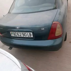 Daewoo Nubira 1999