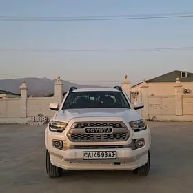 Toyota Tacoma 2019