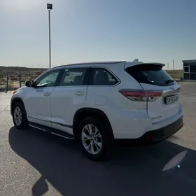 Toyota Highlander 2015