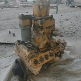 Topliwnoy CAT D9