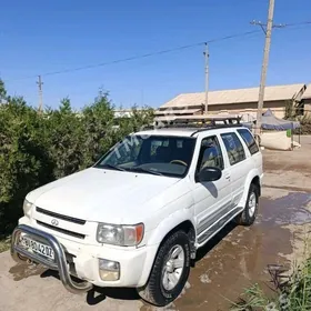 Infiniti QX4 1998