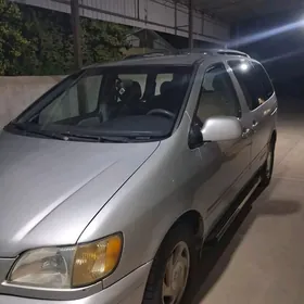Toyota Sienna 2002