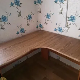 стол