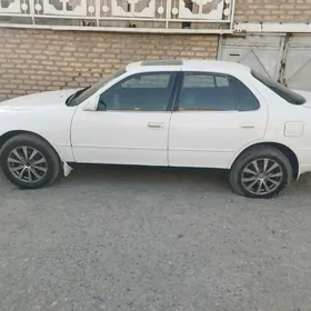Toyota Camry 1993