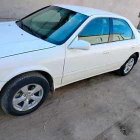 Toyota Camry 2001