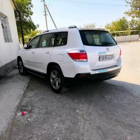 Toyota Highlander 2013