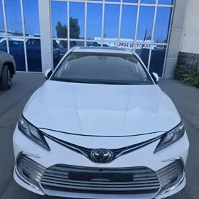 Toyota Camry 2022