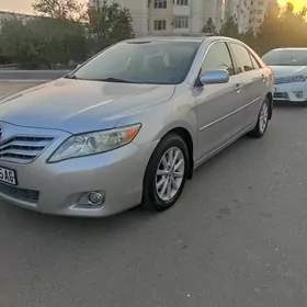 Toyota Camry 2011