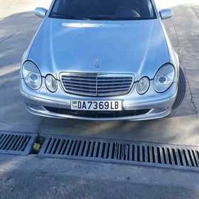 Mercedes-Benz E350 2005