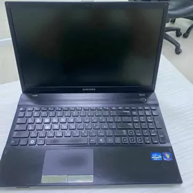 Samsung noutbook Laptop 17” i7