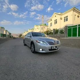 Toyota Camry 2011