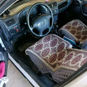 Opel Vectra 1993