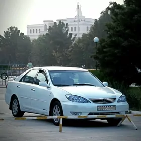 Toyota Camry 2004