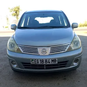 Nissan Tiida 2008