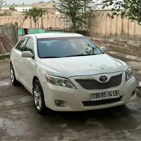 Toyota Camry 2011