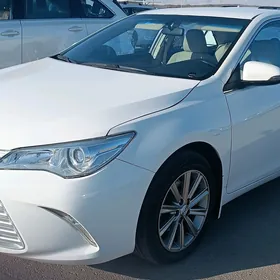 Toyota Camry 2017
