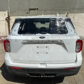 Ford Explorer 2021