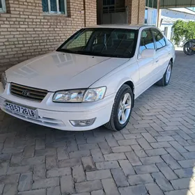 Toyota Camry 2000