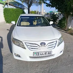 Toyota Camry 2011