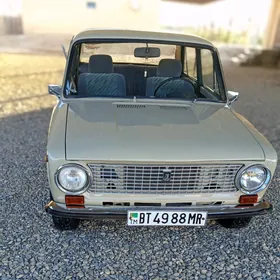 Lada 2104 1985