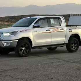 Toyota Hilux 2025