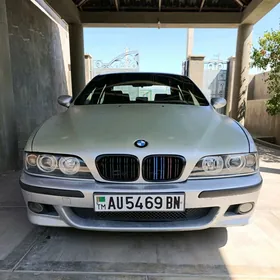 BMW E39 2000