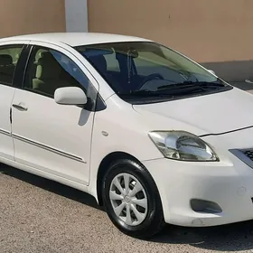 Toyota Yaris 2010