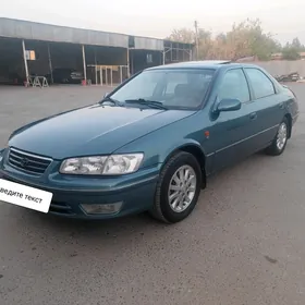 Toyota Camry 2000